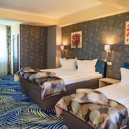 Hotel Stefani Сибиу Экстерьер фото