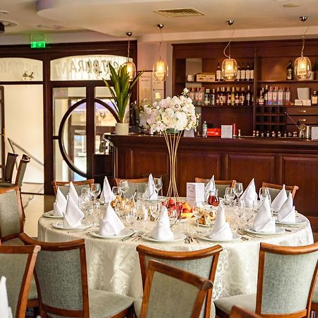 Hotel Stefani Сибиу Экстерьер фото