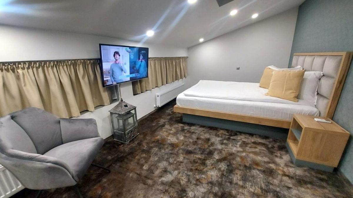 Hotel Stefani Сибиу Экстерьер фото