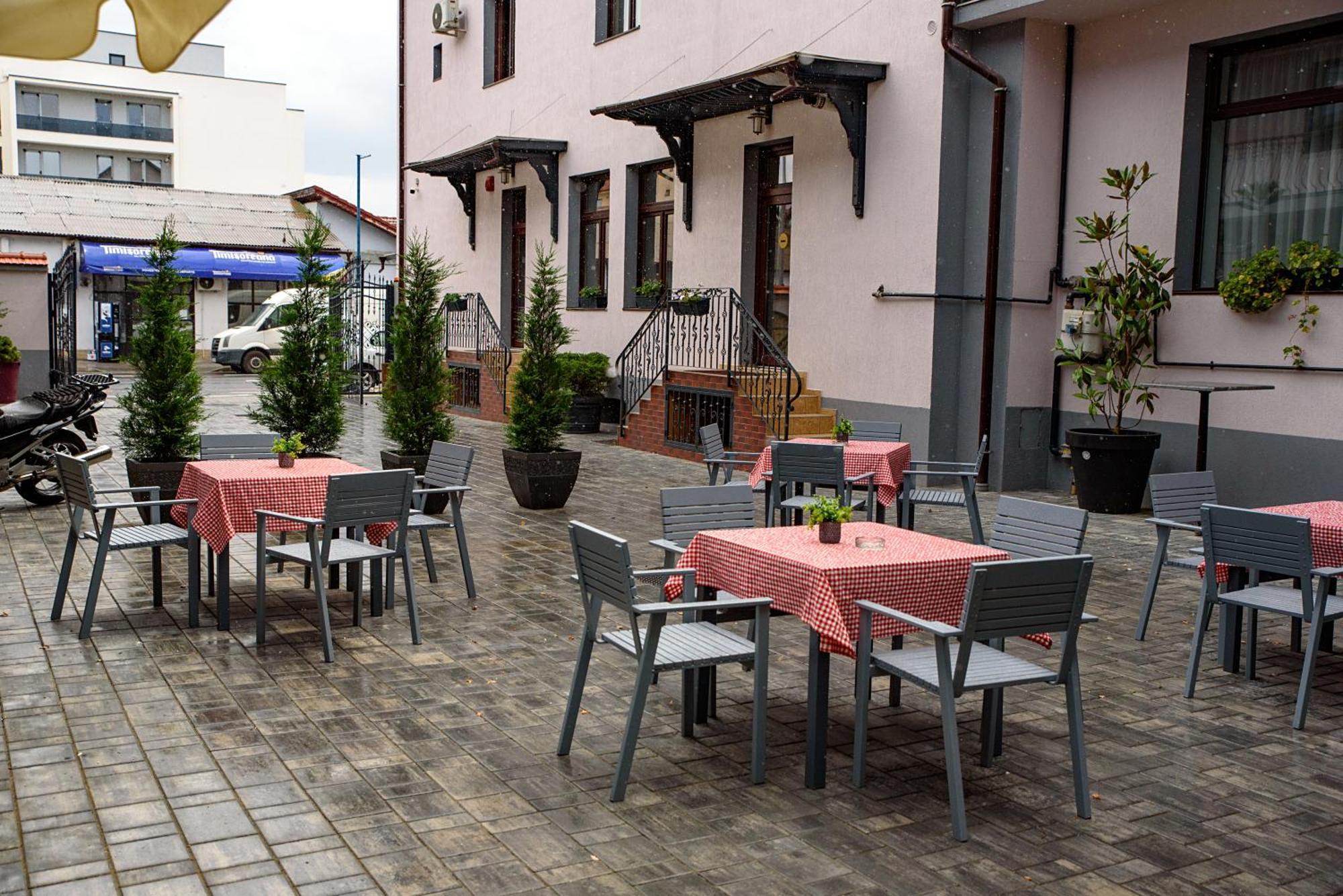 Hotel Stefani Сибиу Экстерьер фото
