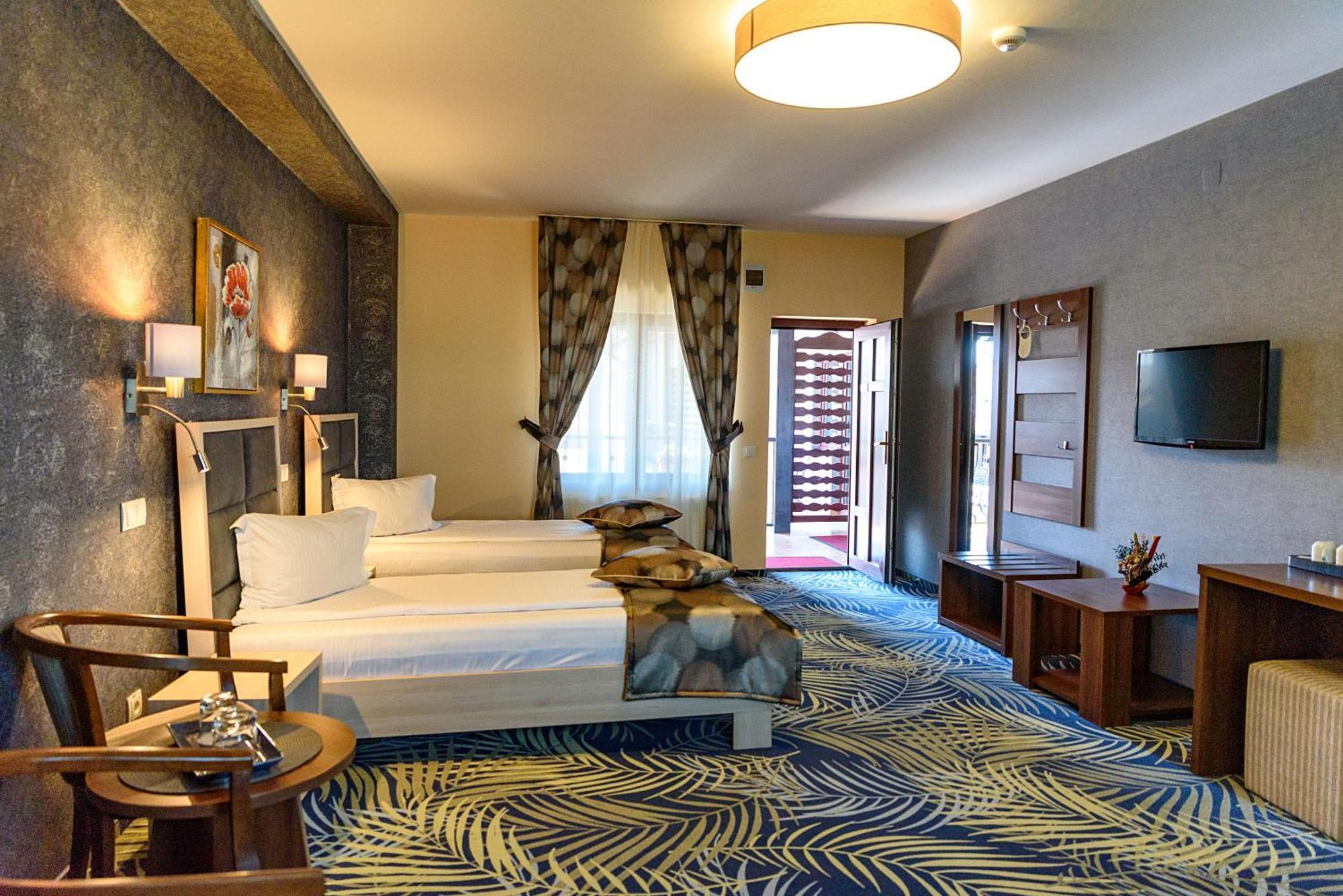 Hotel Stefani Сибиу Экстерьер фото