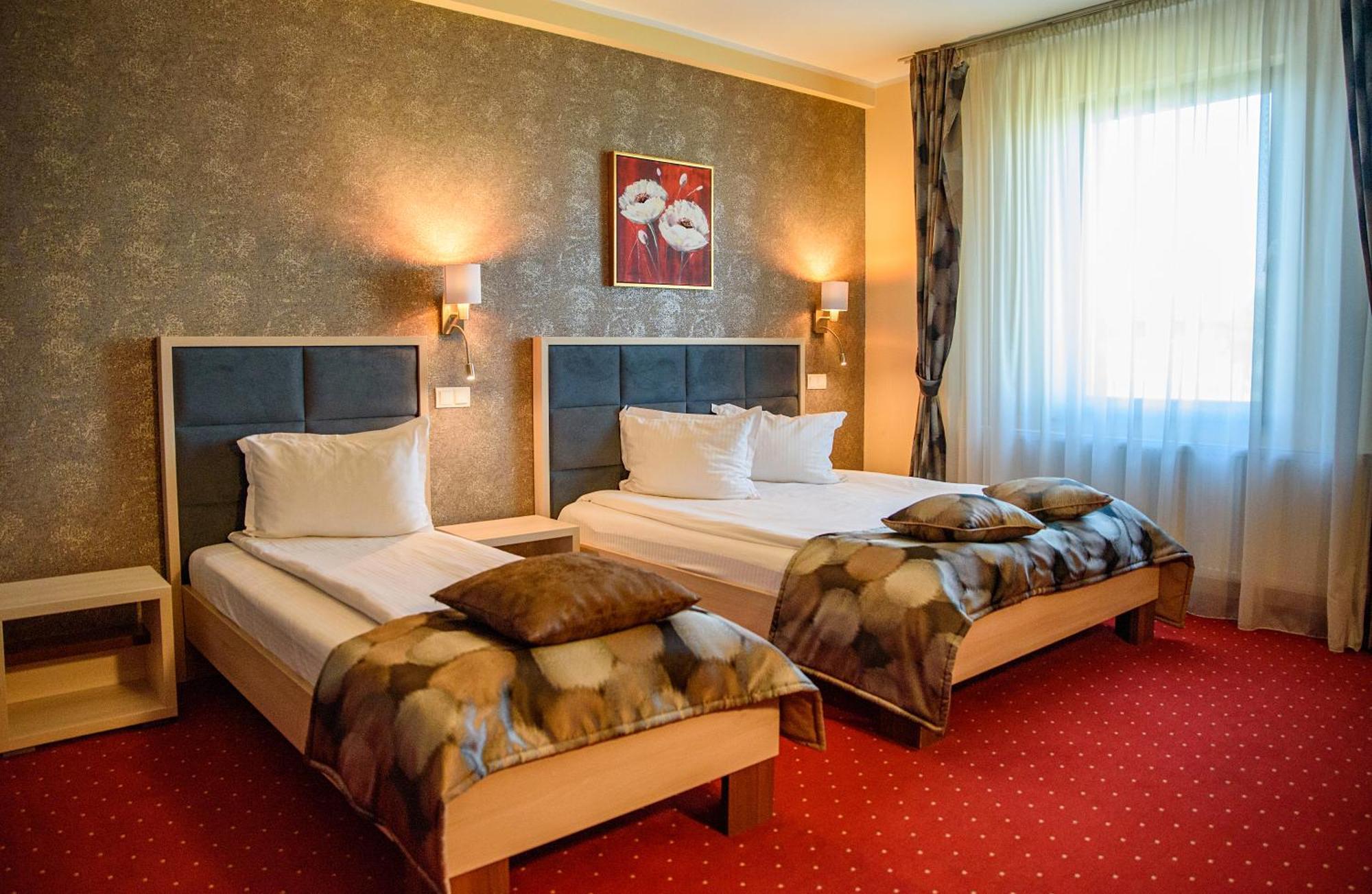 Hotel Stefani Сибиу Экстерьер фото