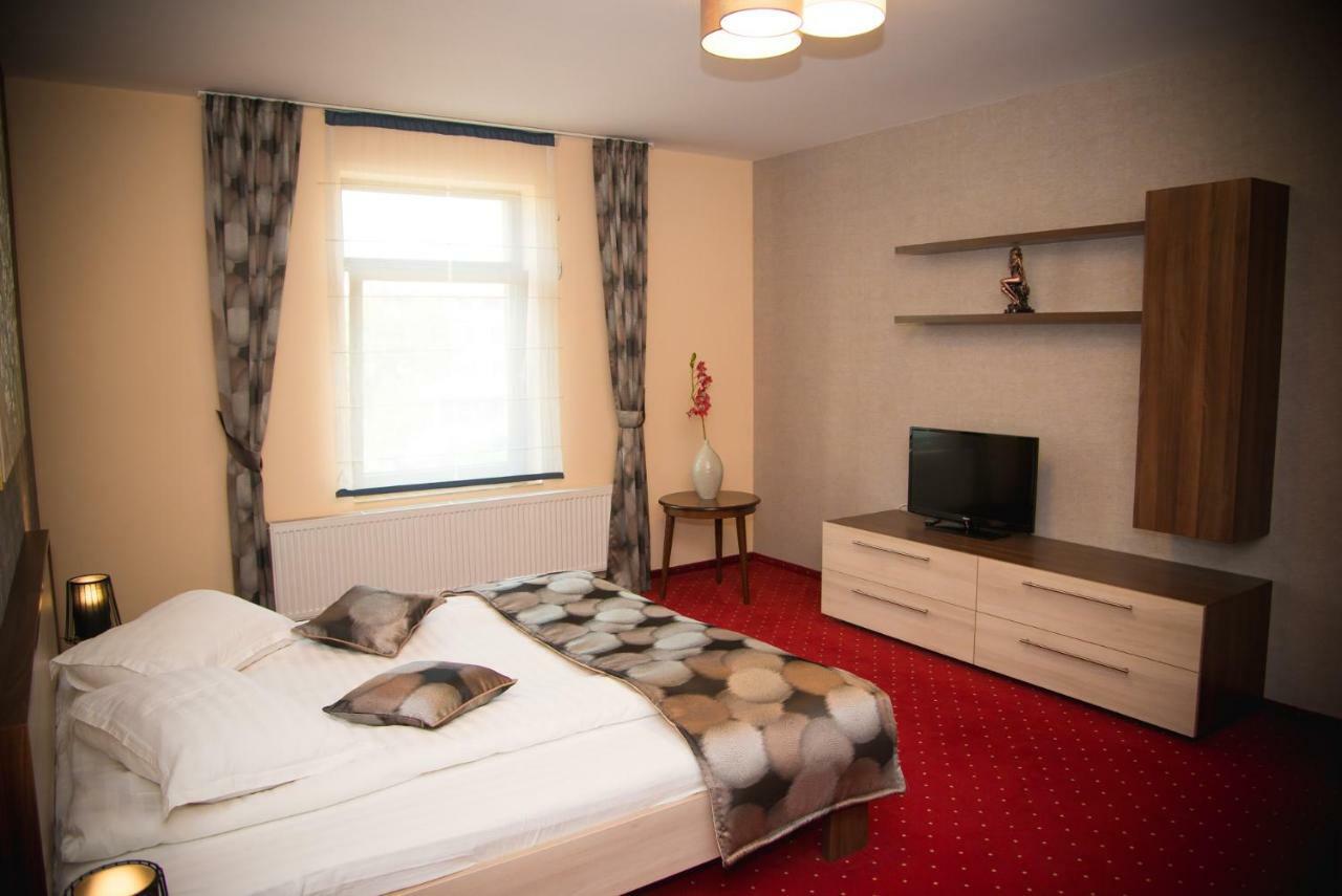 Hotel Stefani Сибиу Экстерьер фото