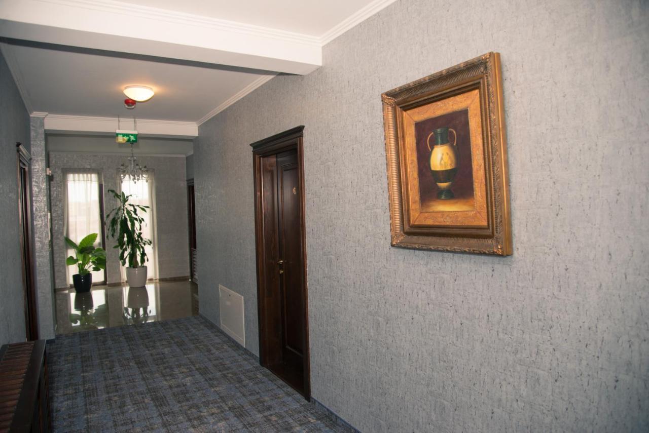 Hotel Stefani Сибиу Экстерьер фото